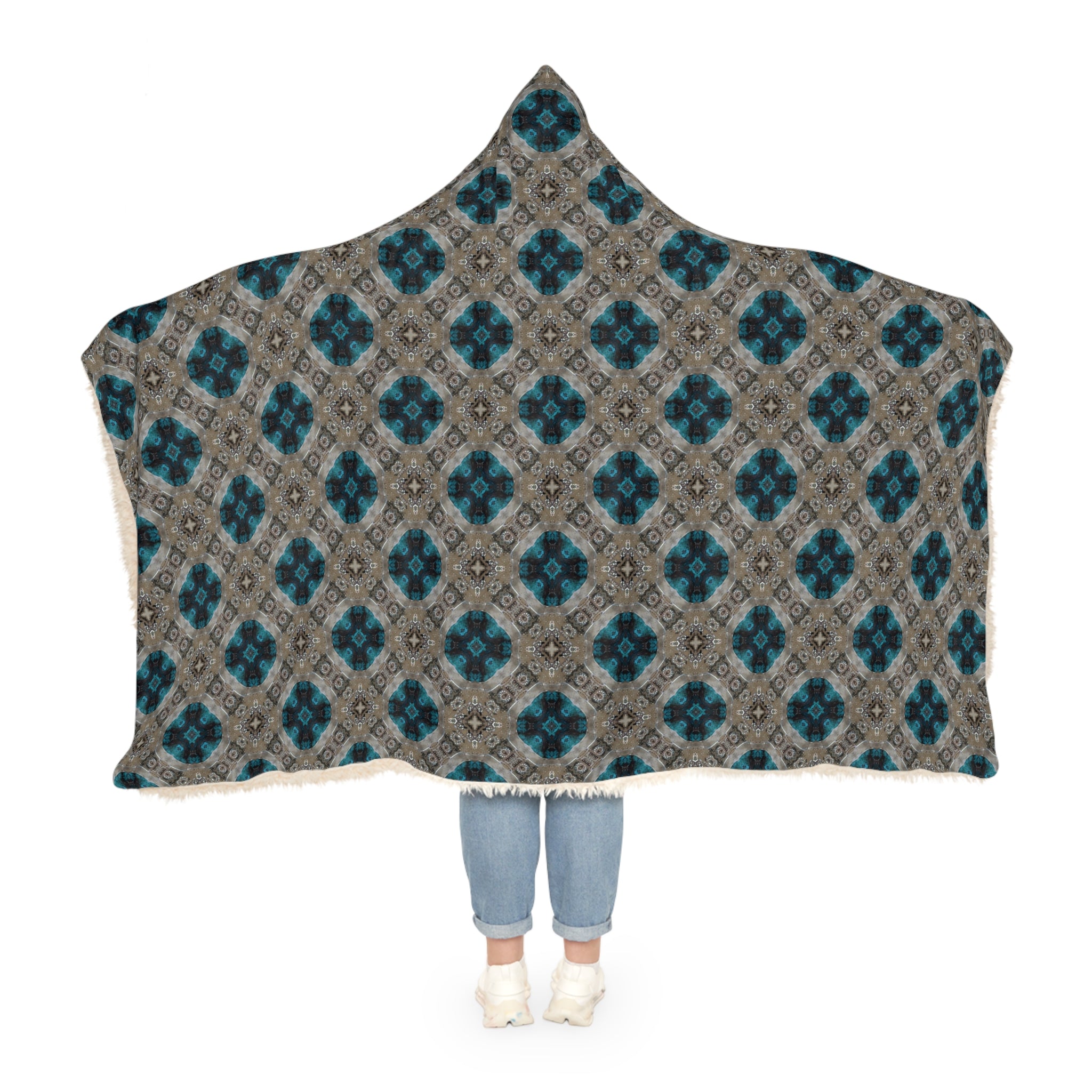 Ulloriaq Hoodie Blanket
