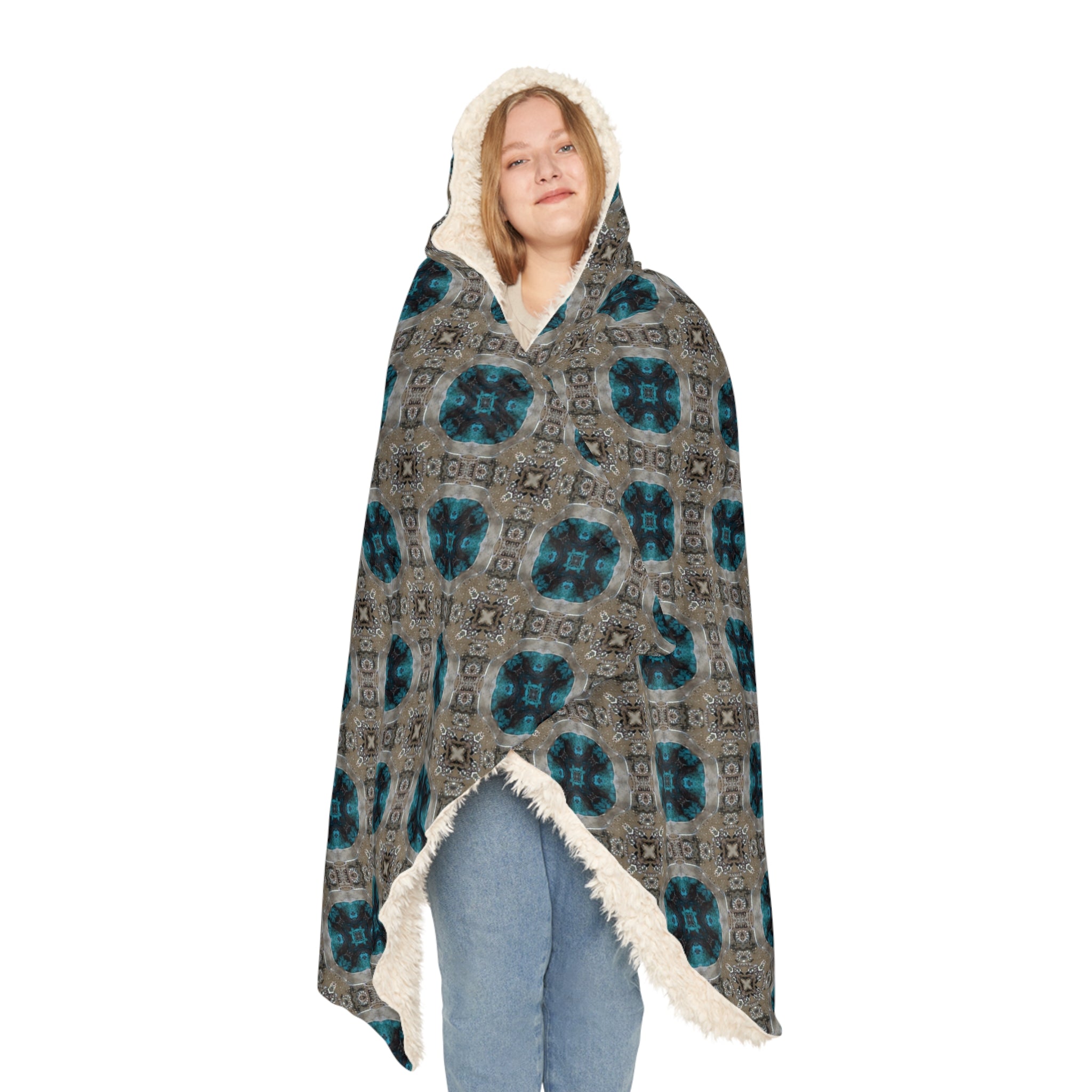 Ulloriaq Hoodie Blanket