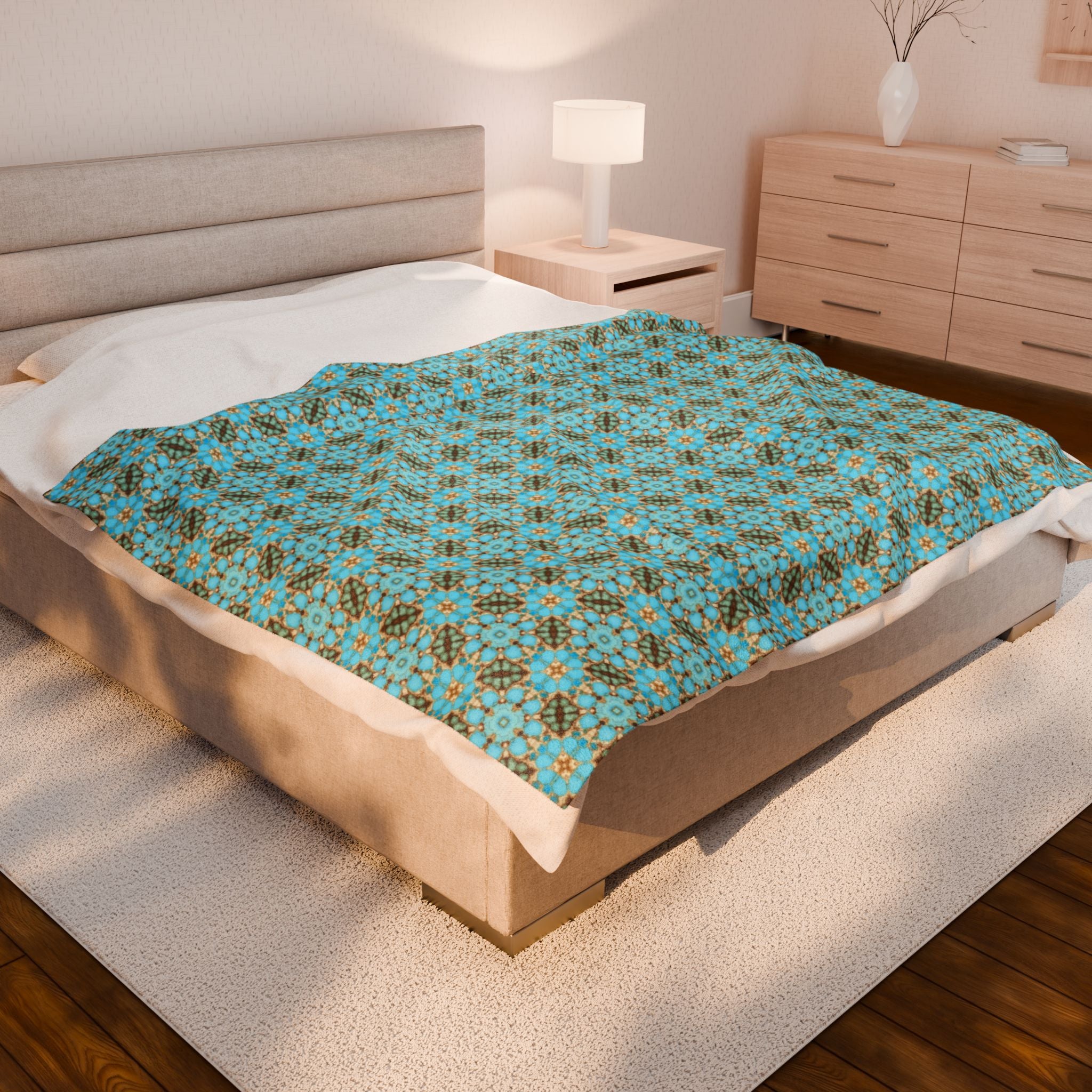 Yareli Velveteen Plush Blanket