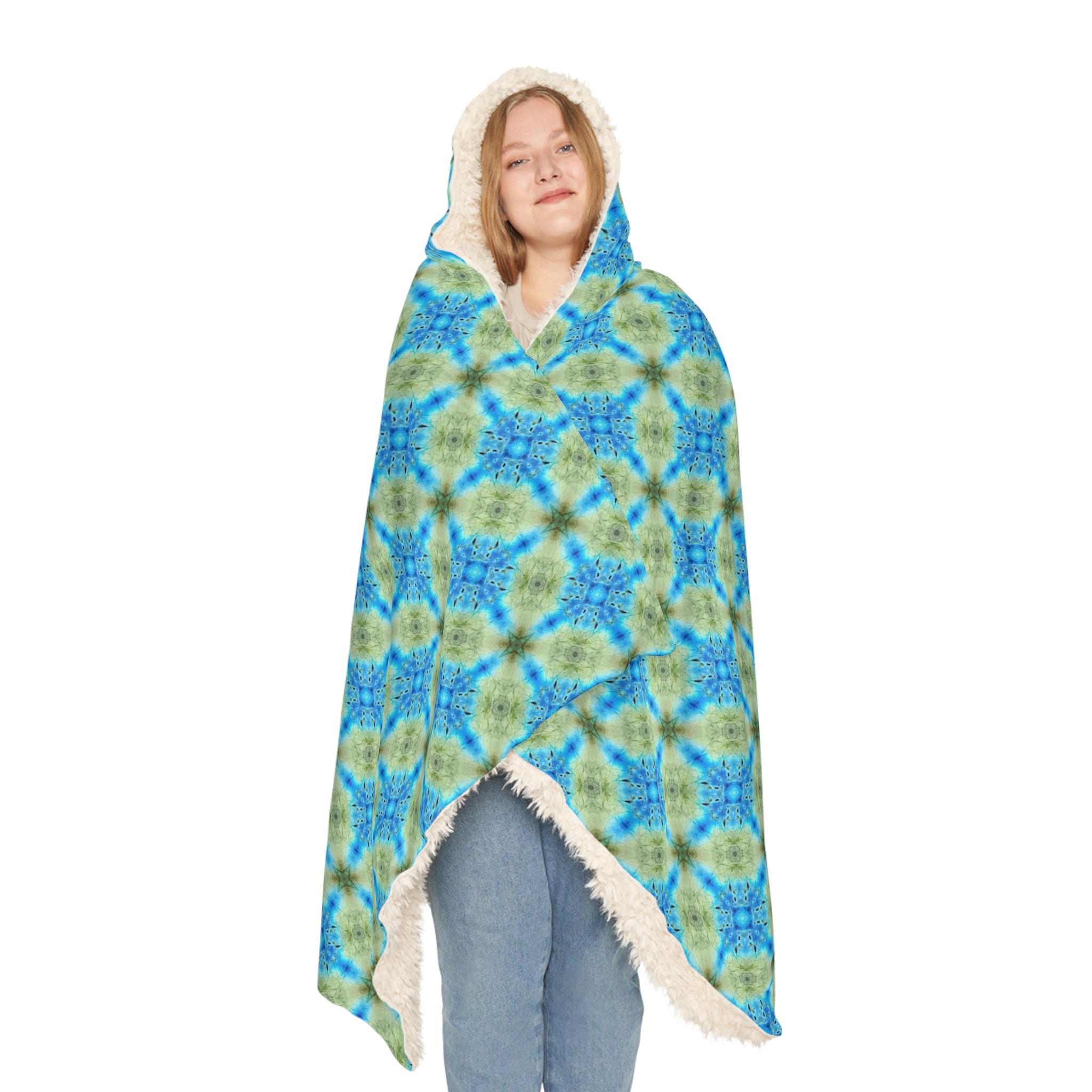 Licarayen Hoodie Blanket