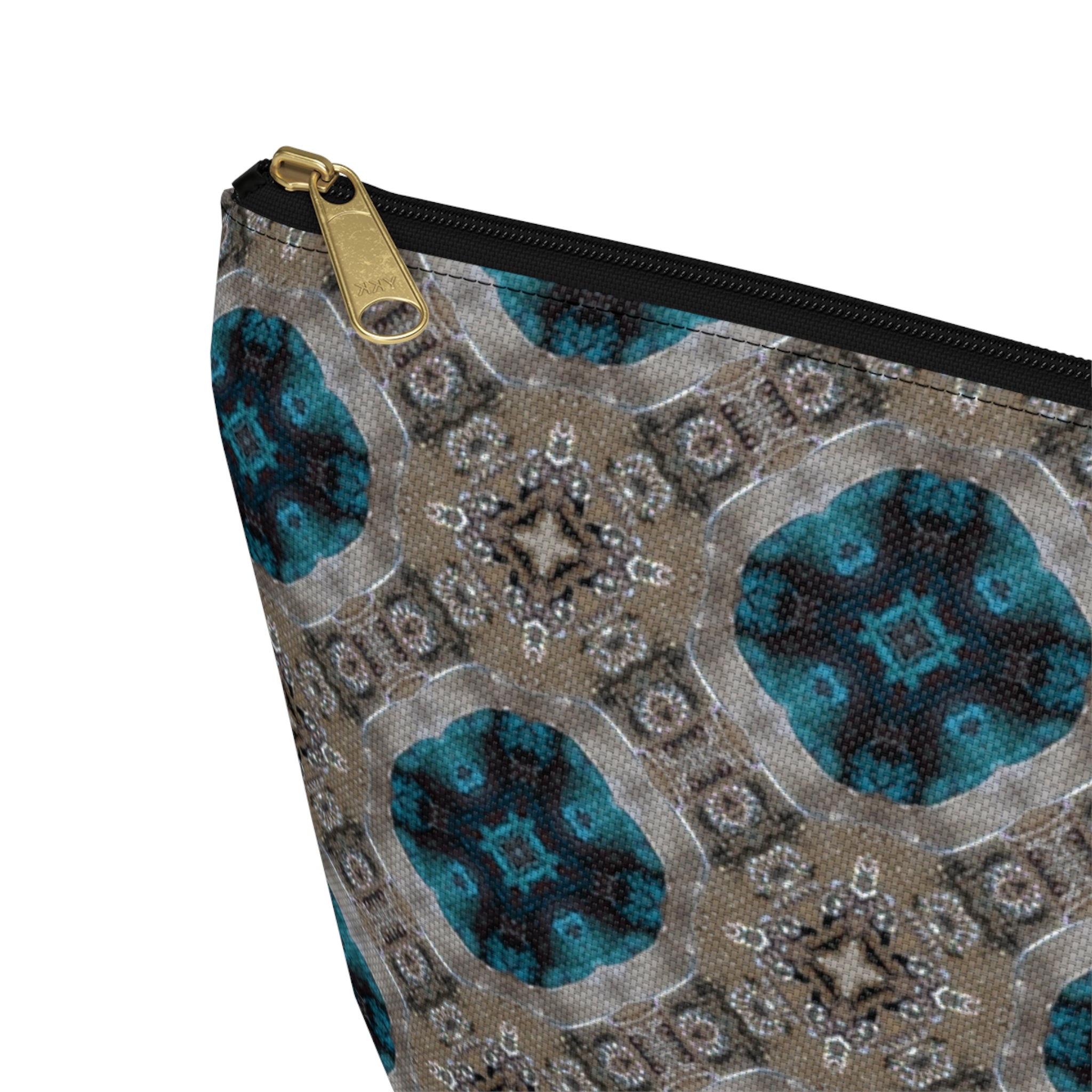 Ulloriaq Cosmetic Bag