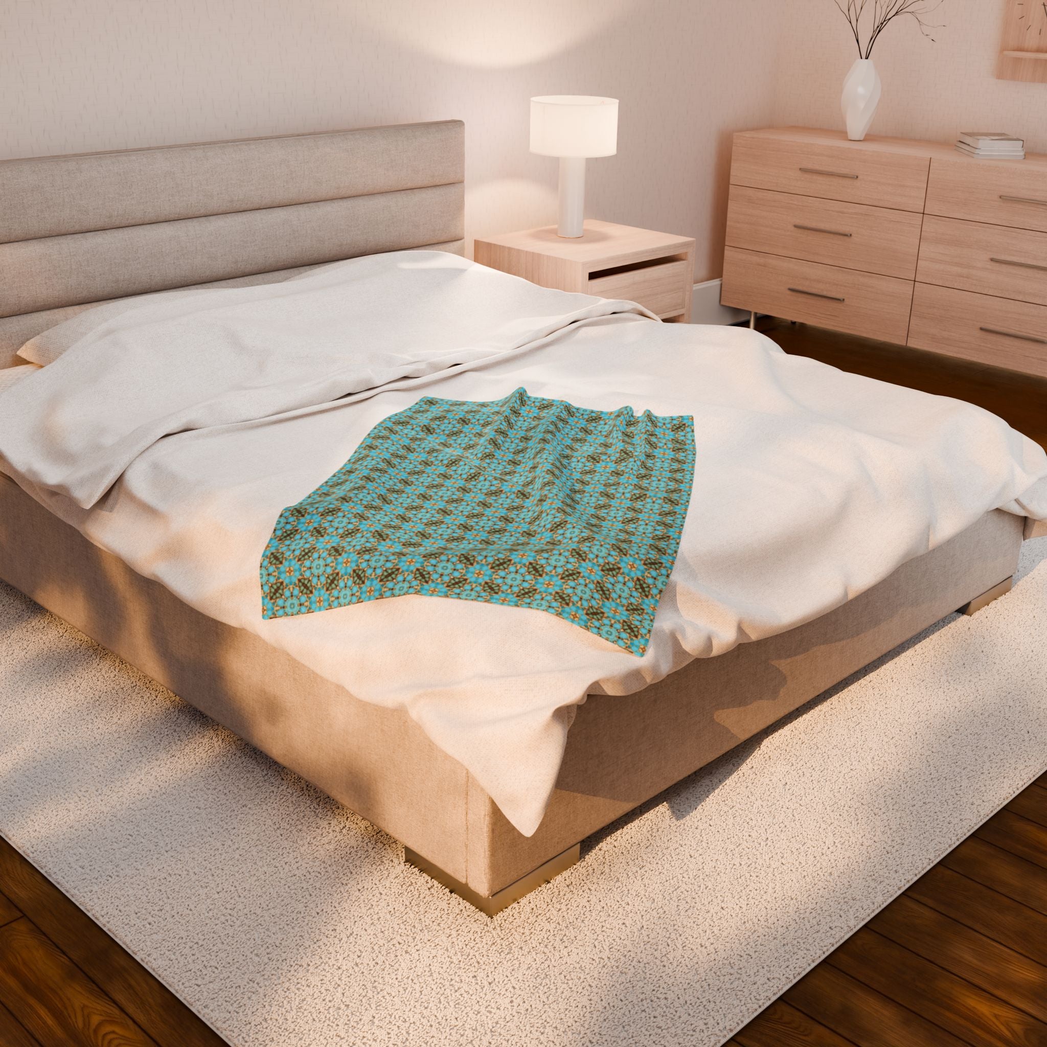 Yareli Velveteen Plush Blanket