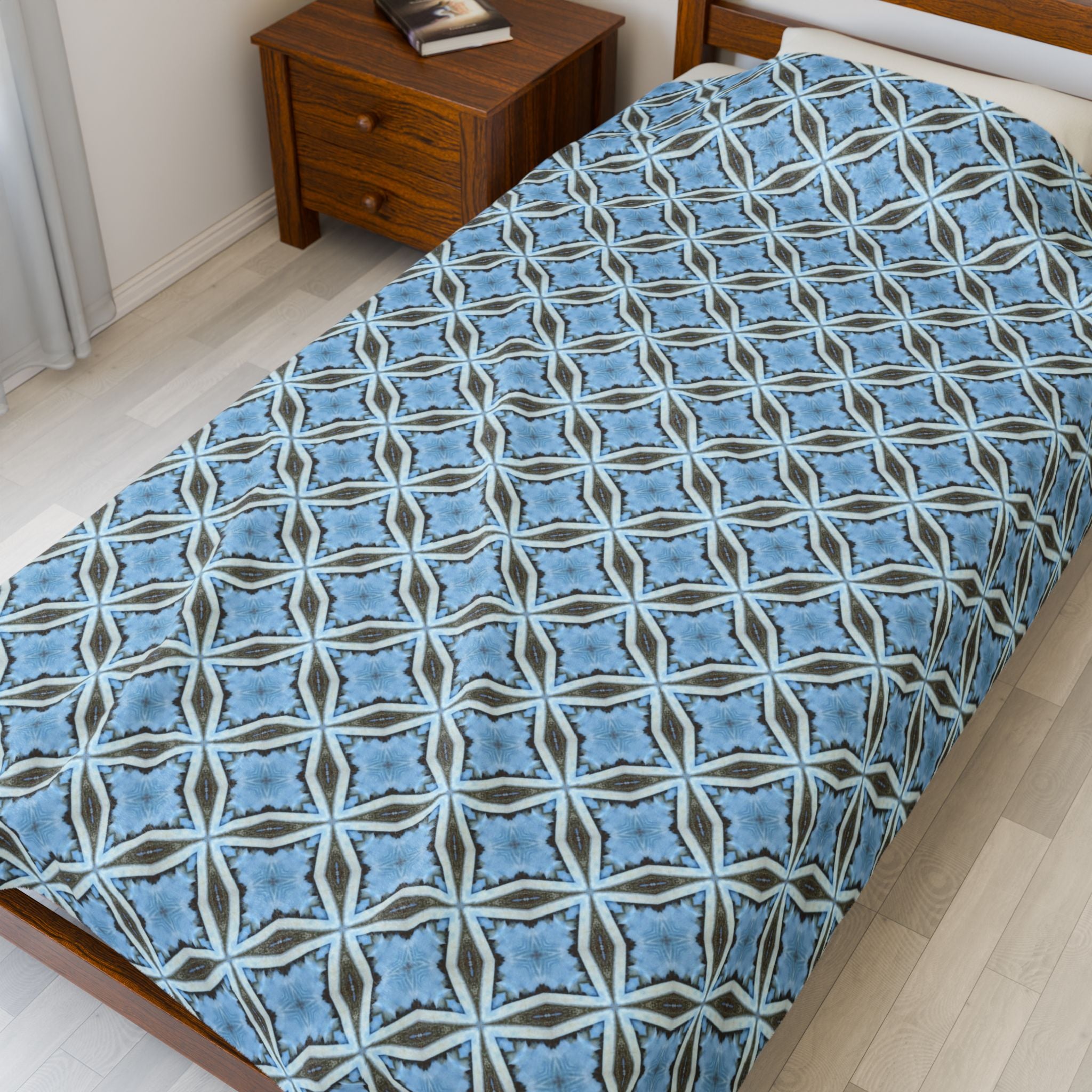 Odina Velveteen Plush Blanket