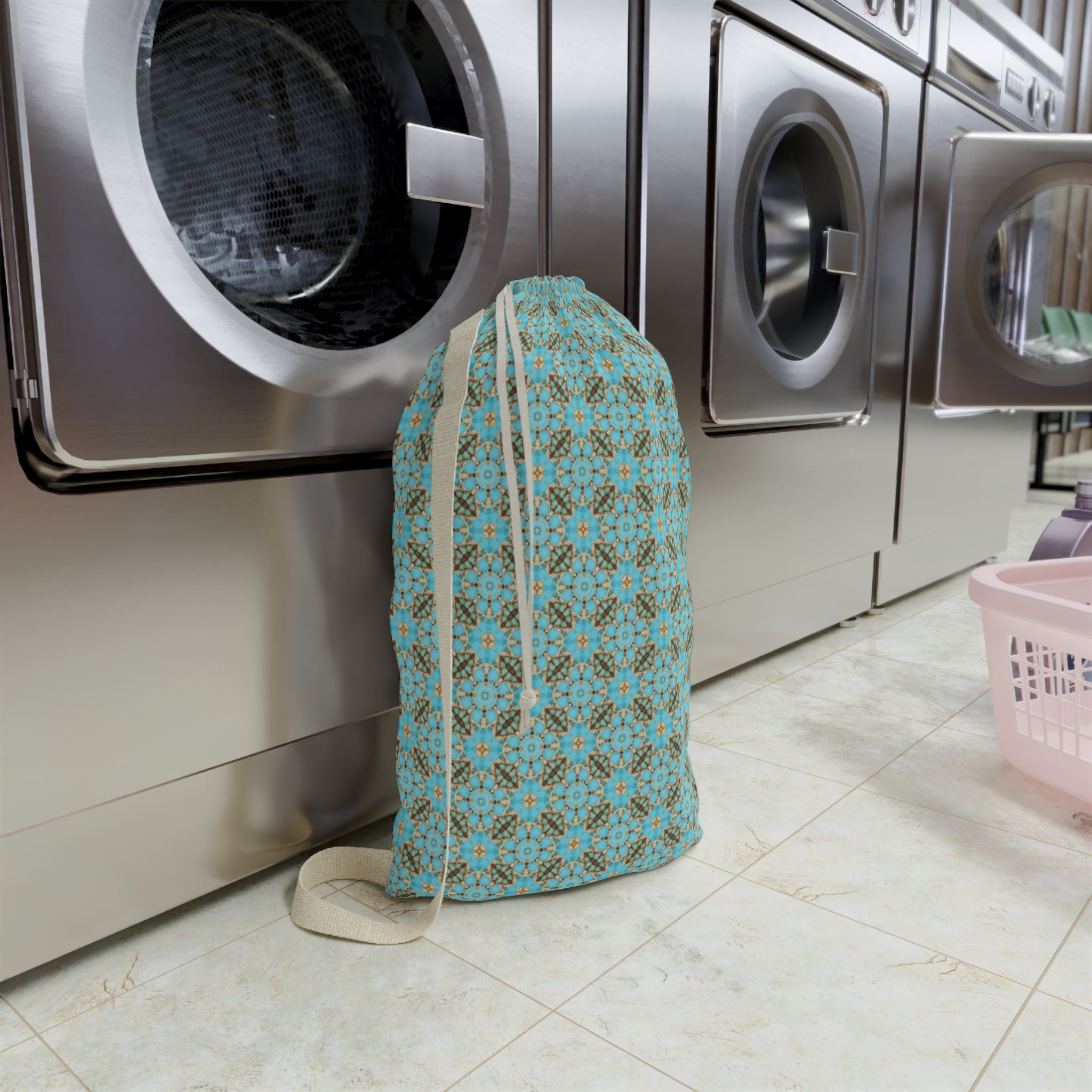 Yareli Laundry Bag