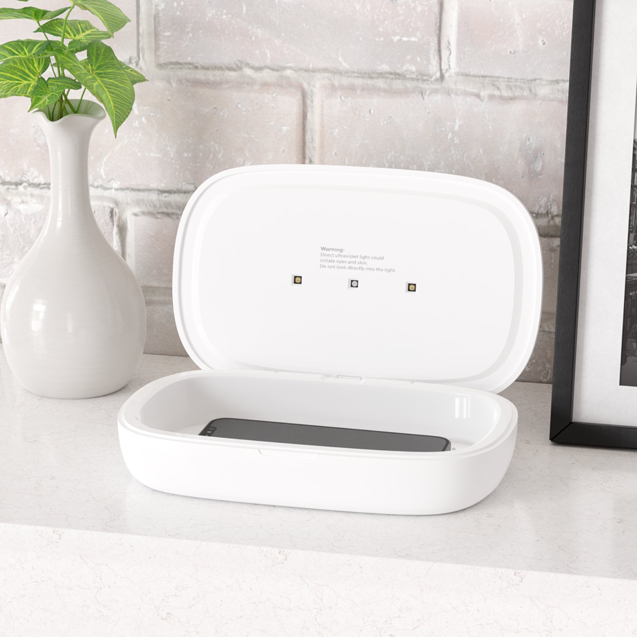 Nakoda UV Phone Sanitizer and Wireless Charging Pad