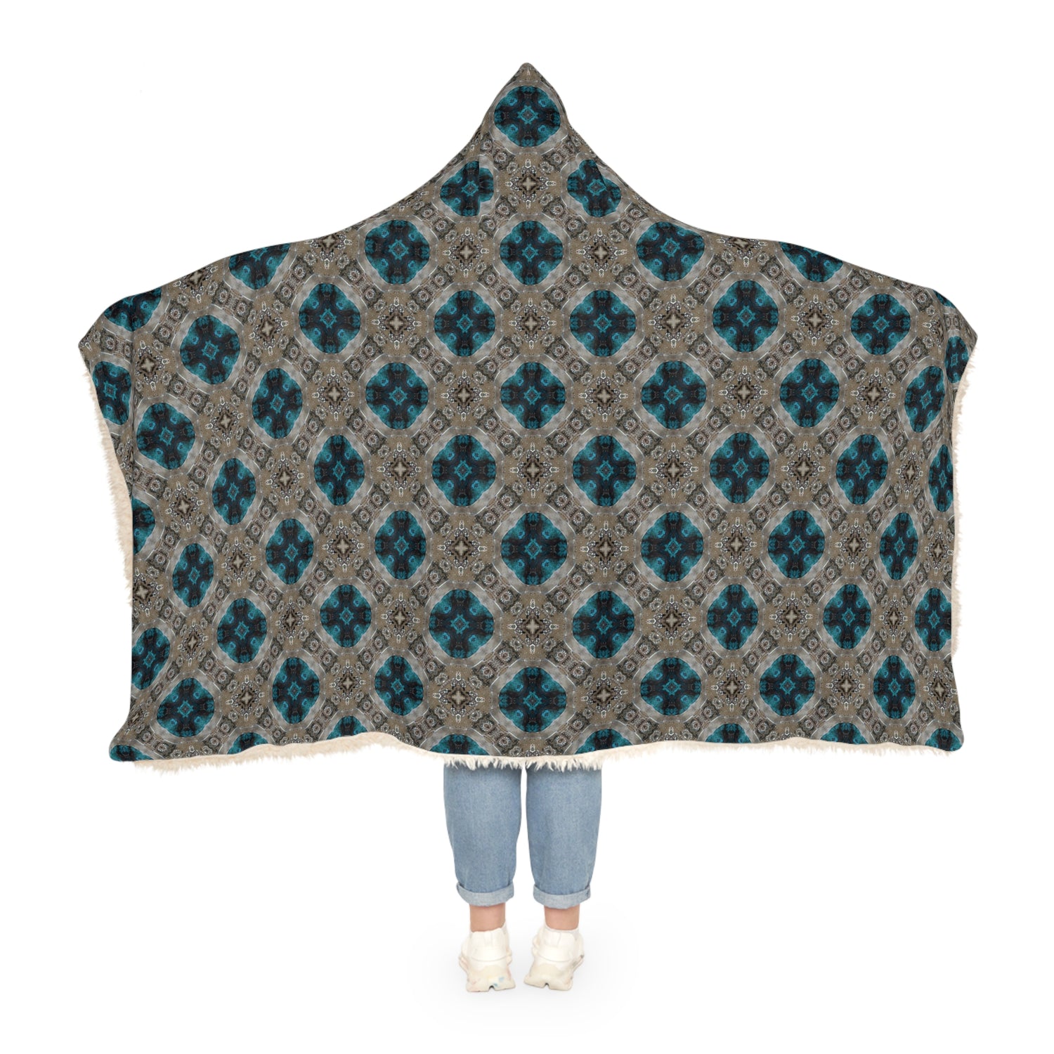 Ulloriaq Hoodie Blanket