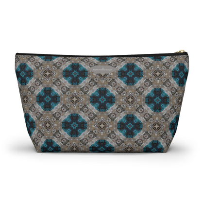 Ulloriaq Cosmetic Bag