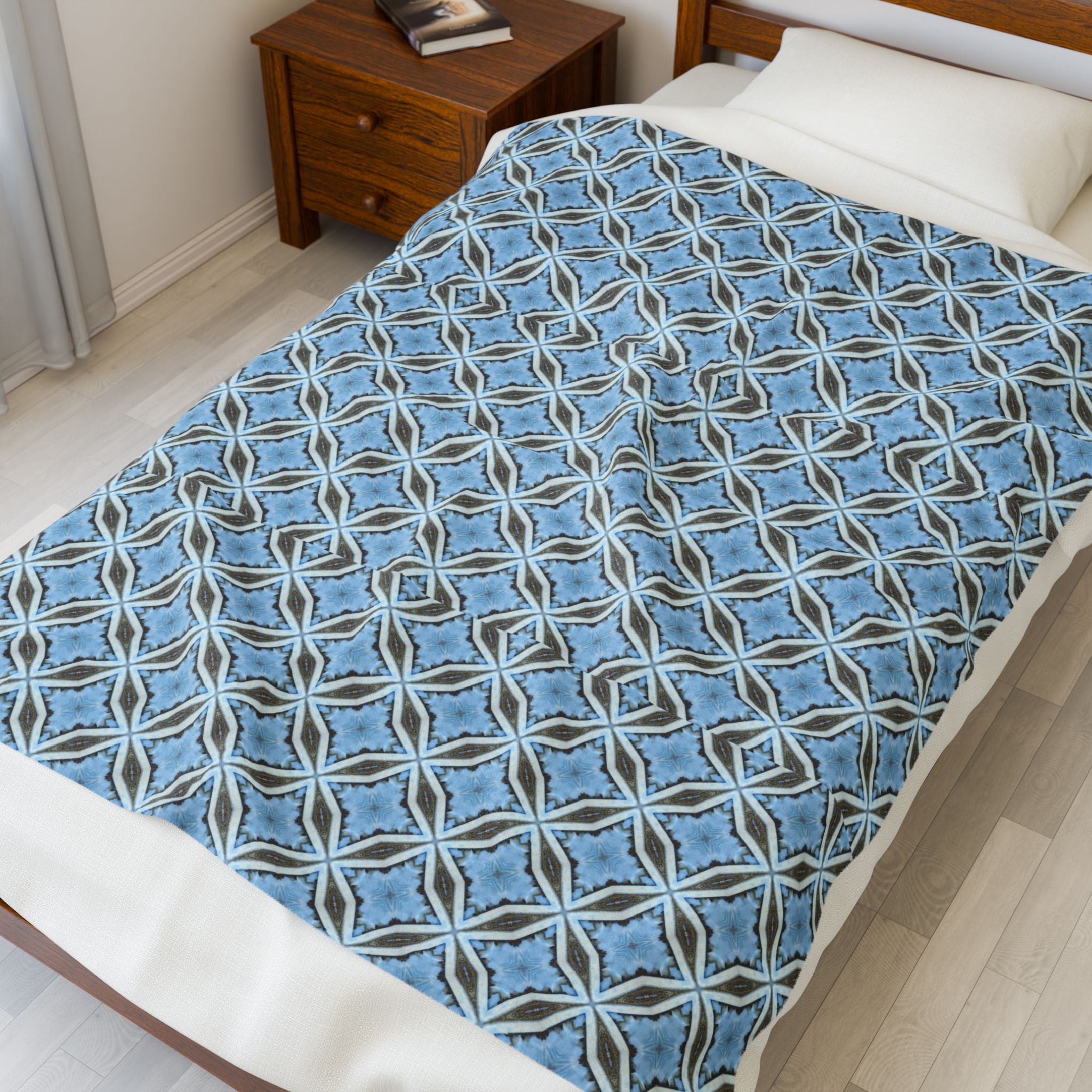 Odina Velveteen Plush Blanket